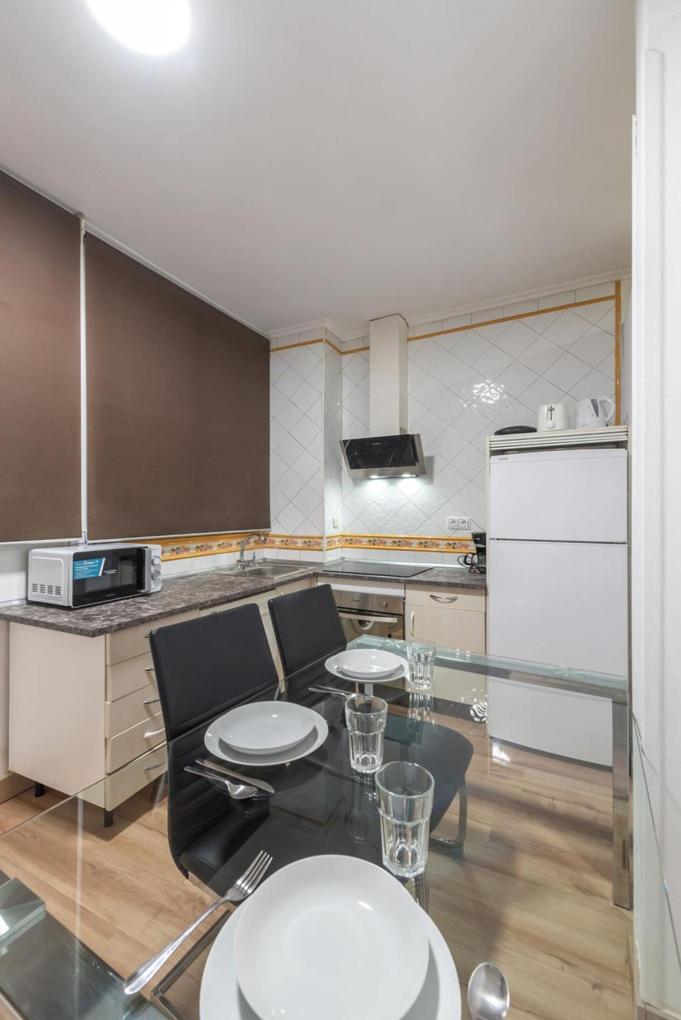 Apartamentos Day Madrid Luna Centro Gran Via Sol Malasana Exterior foto